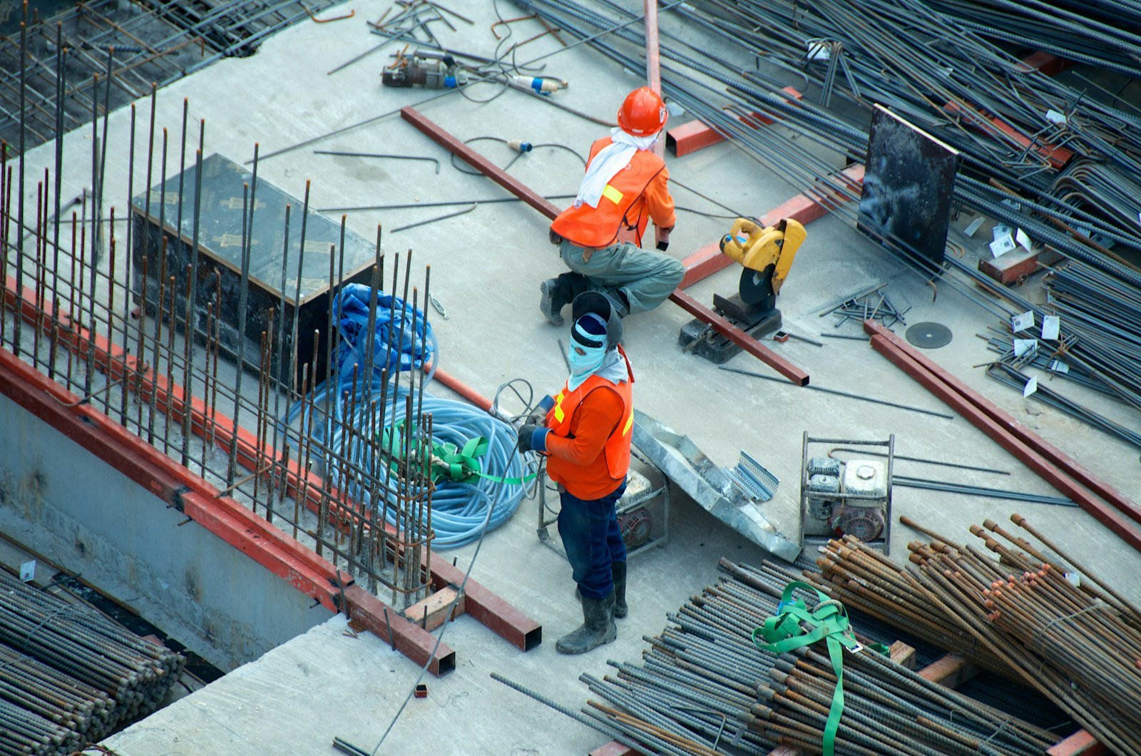 How to Choose the Right General Contractor for Your Project